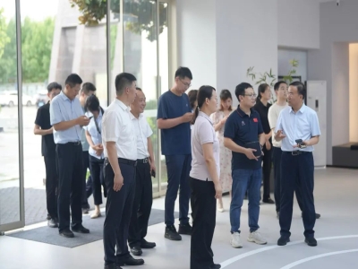 綠色建材產(chǎn)業(yè)鏈融鏈固鏈再發(fā)力！哈工大王代玉教授一行蒞臨天意機械、卓越精工考察調(diào)研